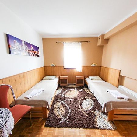 Pensjonat U Janiny Boleslawiec Boleslawiec  Bagian luar foto